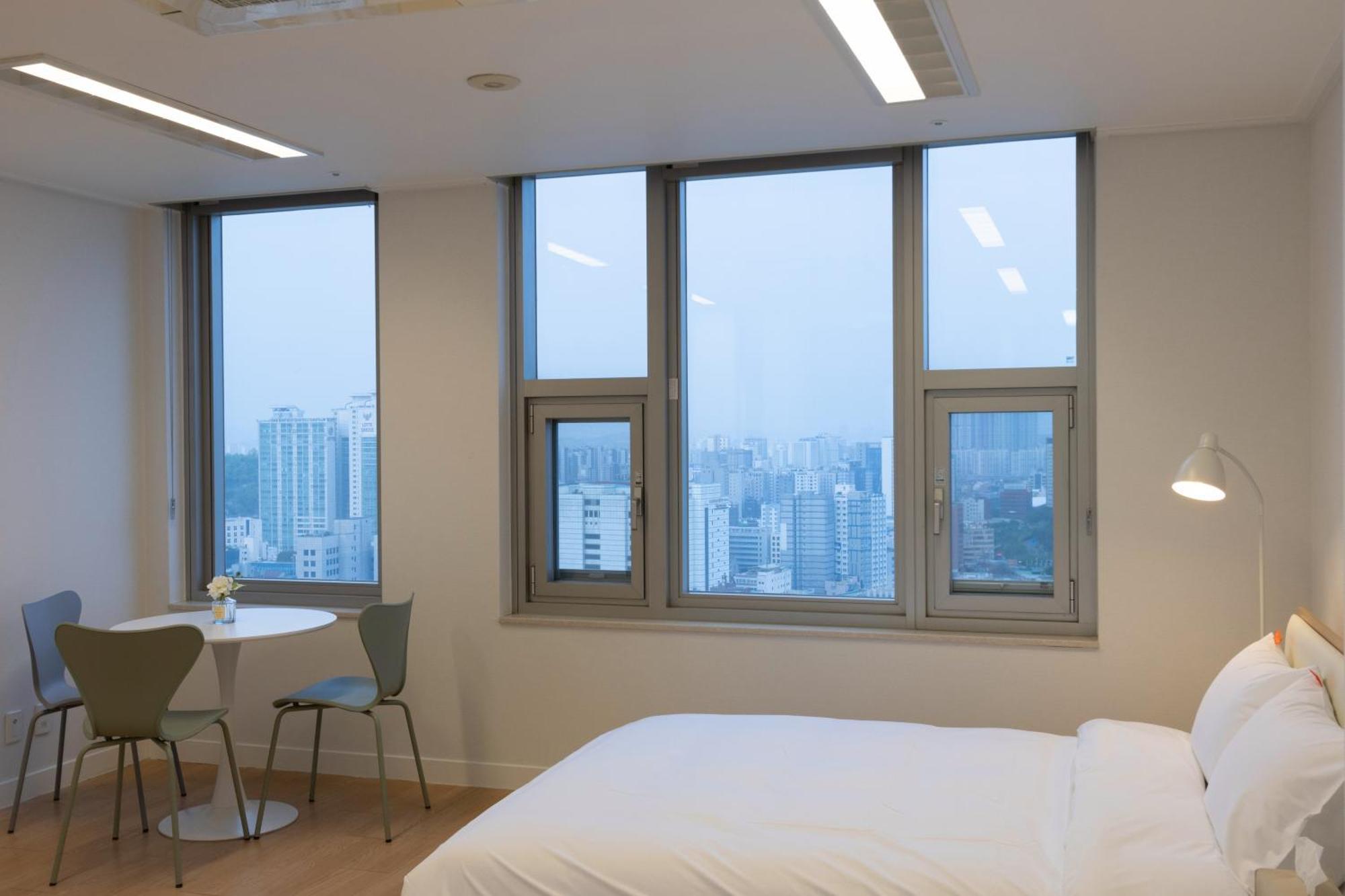 "Grand Opened" Maxtyle Guesthouse Dongdaemun Seoul Zimmer foto